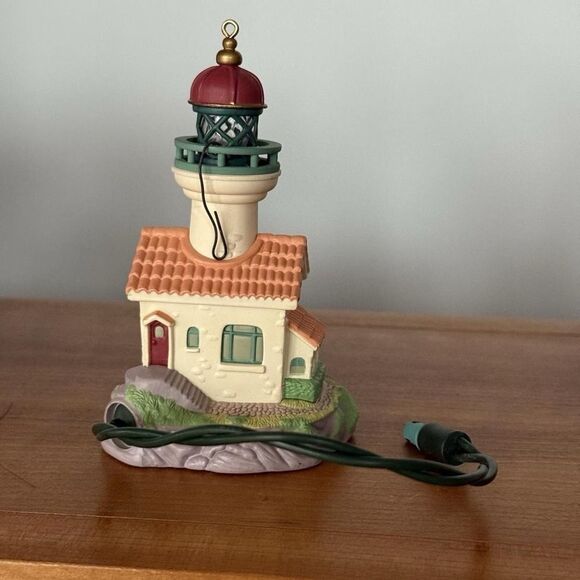 Hallmark Keepsake Christmas Ornament Lighthouse Greetings From 1998 - Picture 7 of 8
